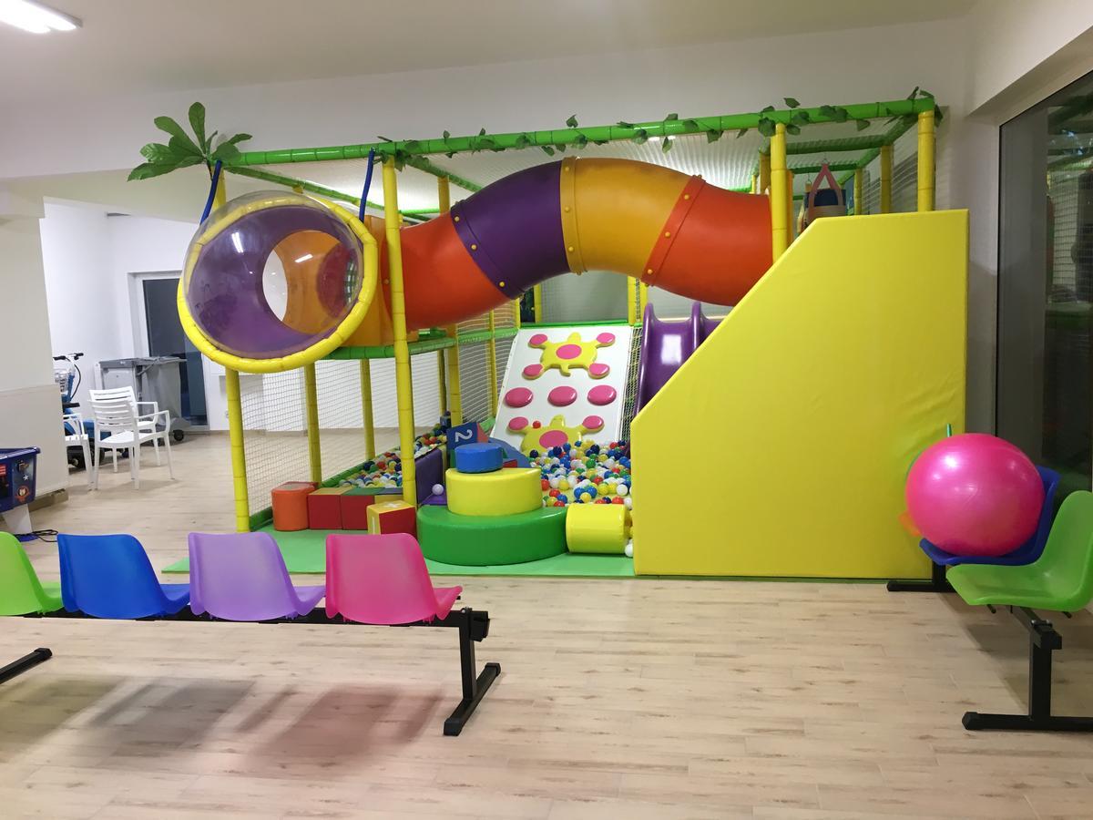 Holiday Park & Resort نيخوجة المظهر الخارجي الصورة