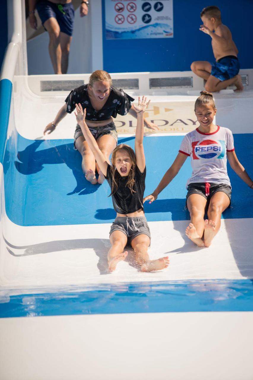 Holiday Park & Resort نيخوجة المظهر الخارجي الصورة